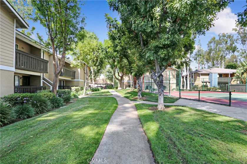 3535 Banbury Drive #84 photo 2