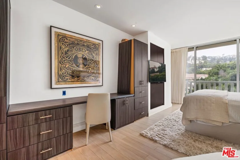 9255 Doheny Road #703 photo 17