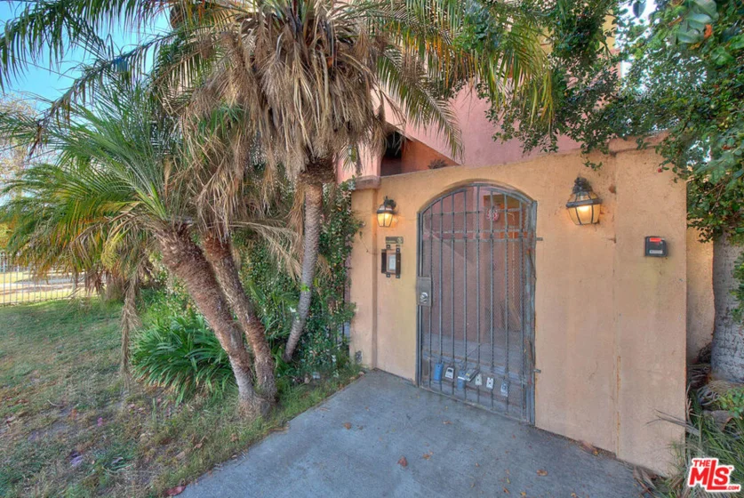 1485 Obispo Avenue #6 photo 9