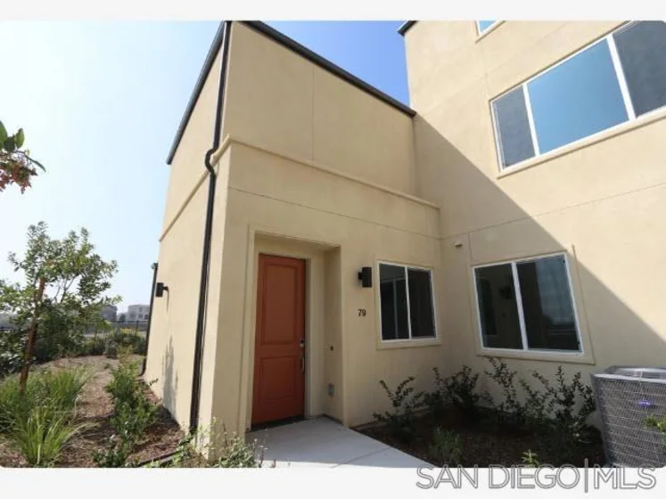 5212 Sunset Wave Drive #79 photo 1