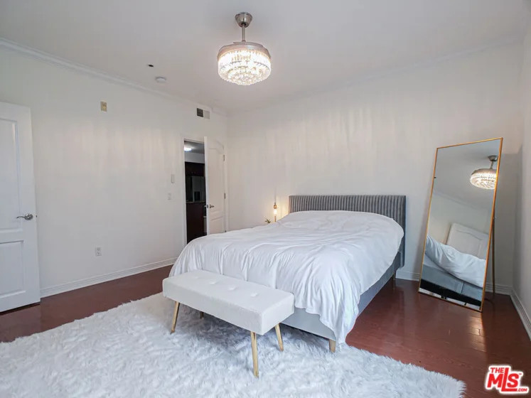1025 Dewey Avenue #205 photo 20