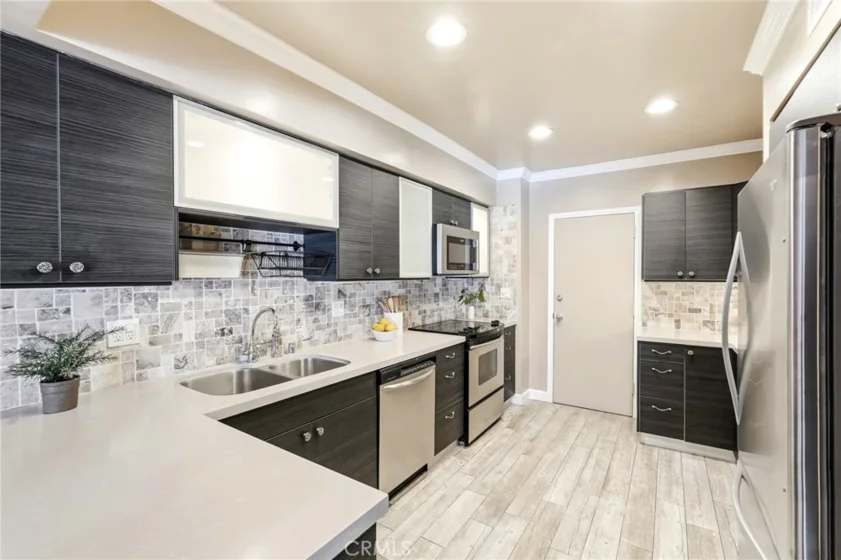 4807 Woodley Avenue #303 photo 4