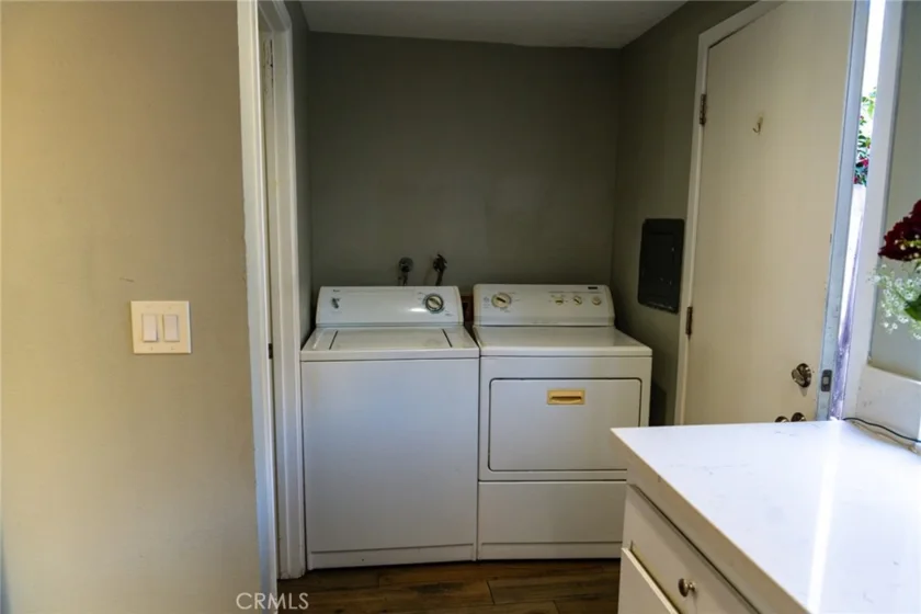 1277 N Mollison #F photo 5