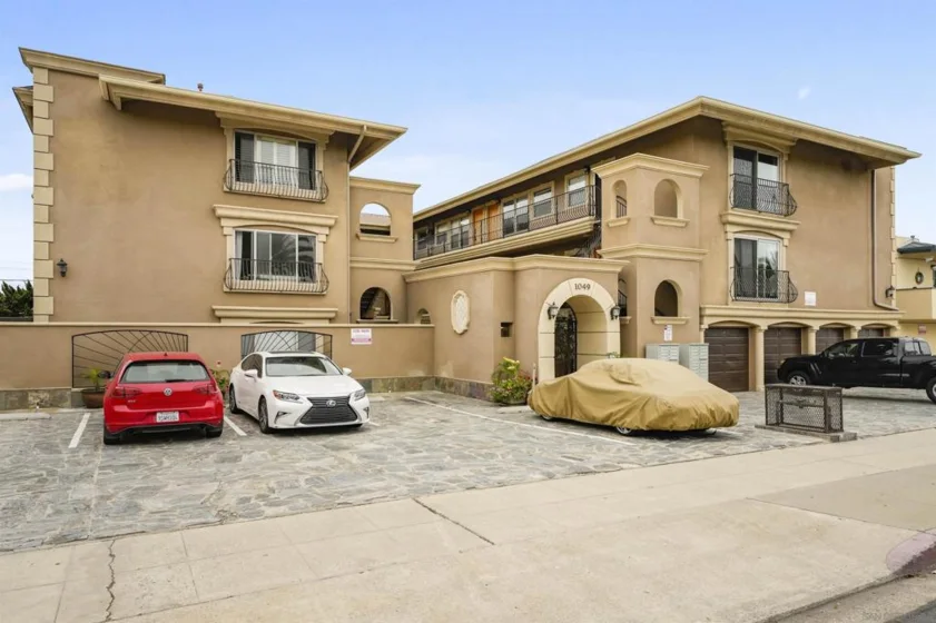 1049 Felspar Street #38 photo 1