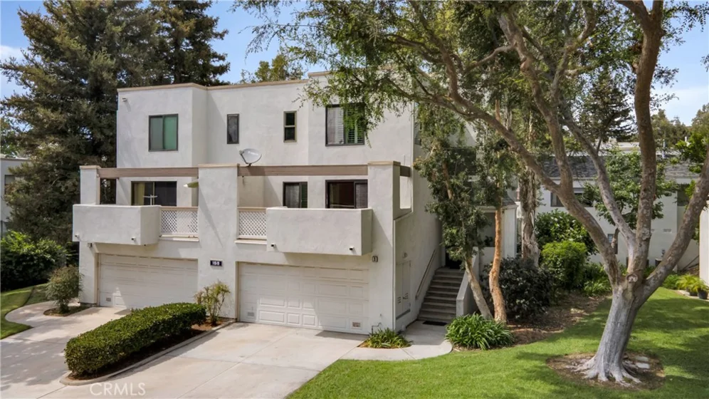 158 N Singingwood Street #2 photo 2