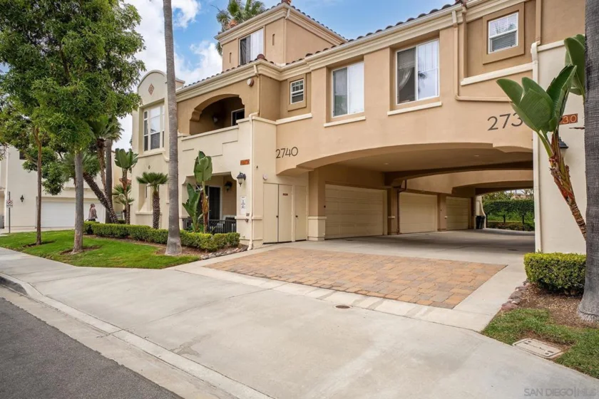 2740 E Evans #11 photo 33