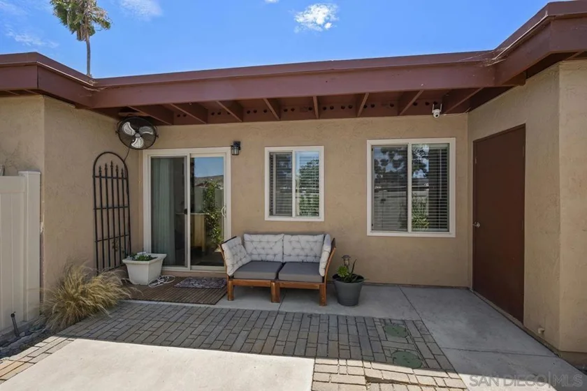 8777 Wahl Street photo 12