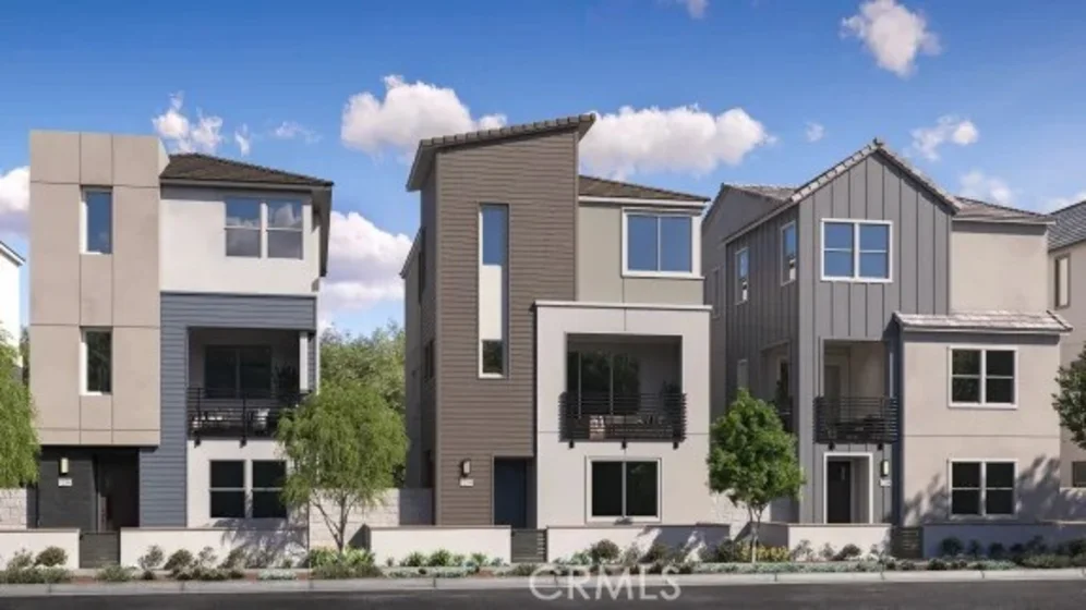 242 Brookfeather photo 2