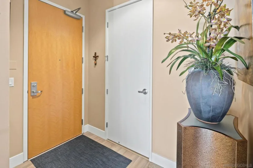 350 W Ash Street #809 photo 35