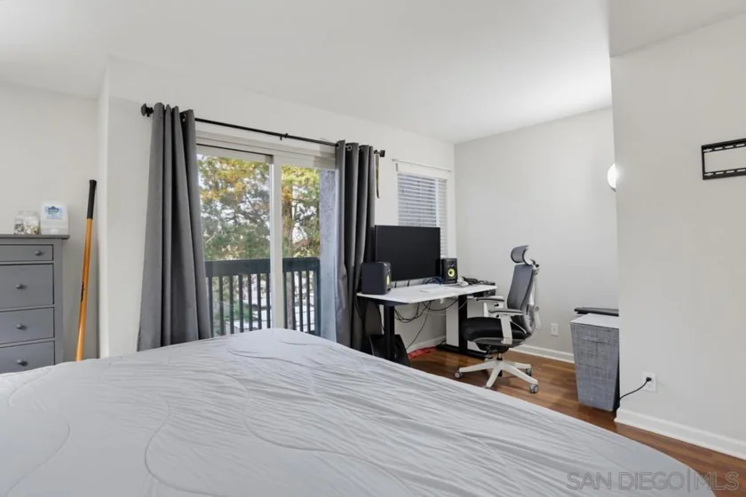1451 N Broadway #B photo 15