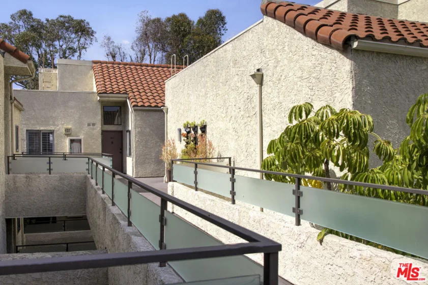 1900 Vine Street #403 photo 50