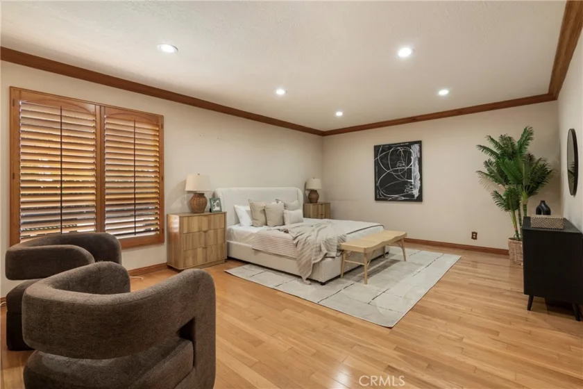 4444 Wilshire #102 photo 19