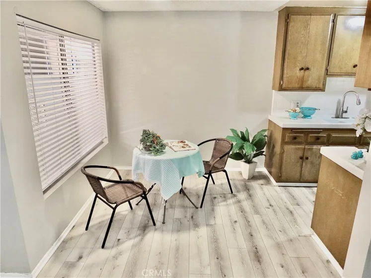 545 Chestnut Avenue #203 photo 3