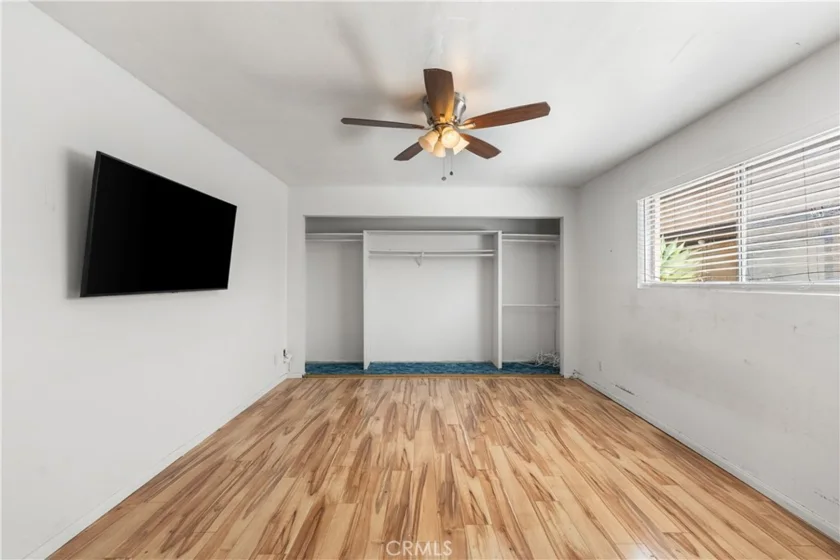 5500 Lindley #106 photo 23