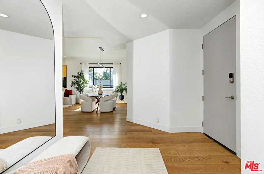 839 Larrabee Street #2 photo 18