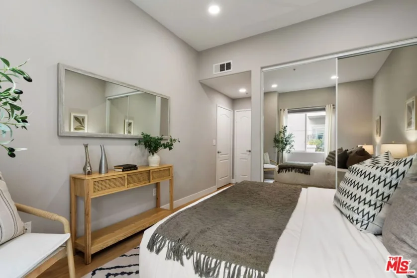 4060 Glencoe Avenue #307 photo 12