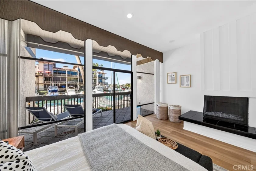 6229 N Marina Pacifica photo 22
