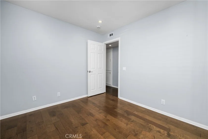 9658 Bloomfield Avenue photo 27