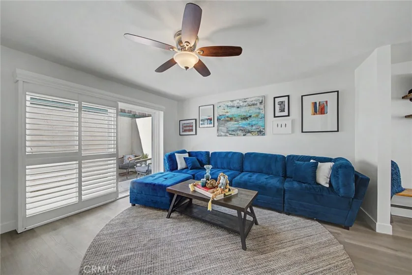 6865 Danvers Drive photo 3