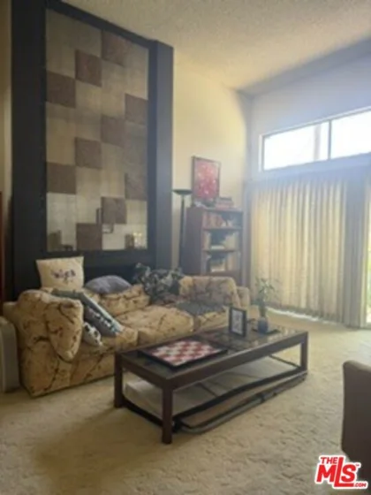 2931 Wellesley Court photo 1