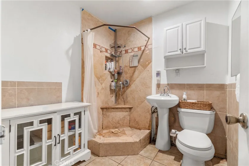 3325 Santa Fe Avenue #110 photo 4