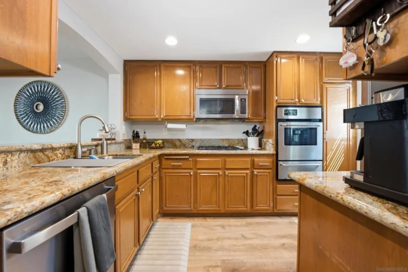 730 Breeze Hill Road #273 photo 2