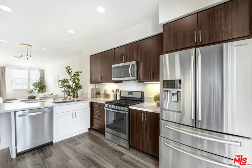 3945 Eagle Rock Boulevard #50 photo 11
