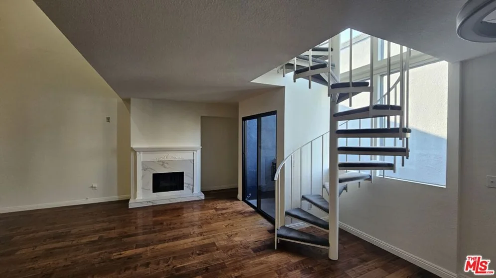 1940 N Highland Avenue #59 photo 2