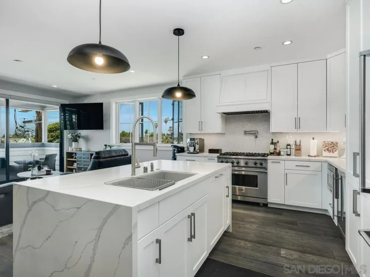 434 Orange Avenue #3B photo 3