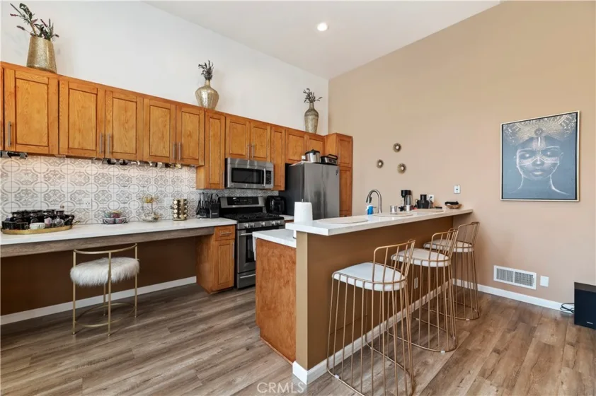 4652 Don Lorenzo #B photo 4