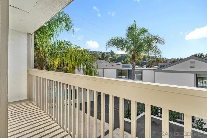 2376 Altisma Way #H photo 14