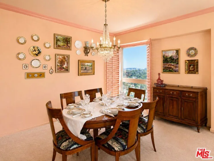 10450 Wilshire Boulevard #10J photo 4