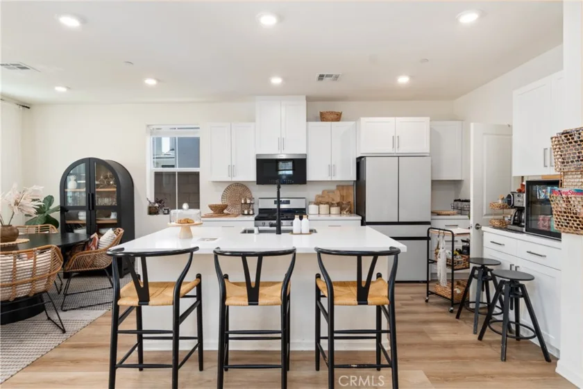 4044 Summer Way photo 6
