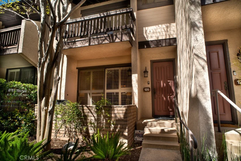 5711 Owensmouth Avenue #125 photo 1