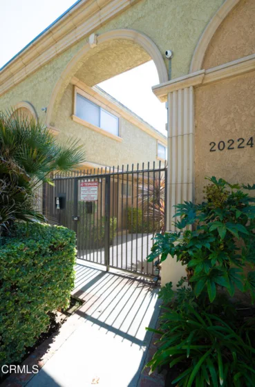 20224 Cohasset Street #9 photo 37