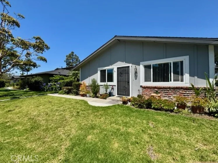16651 Arbor photo 1