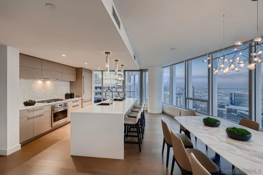 888 W E Street #4003 photo 1