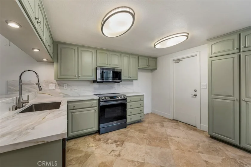 260 E Ponderosa #19 photo 4