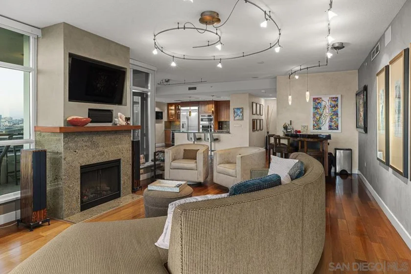 1205 Pacific Hwy #3101 photo 46