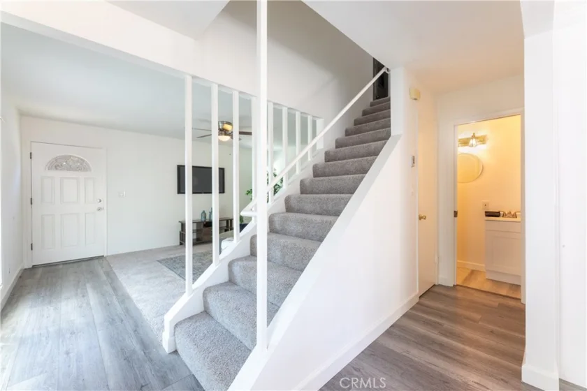 10404 Stratton Court photo 6