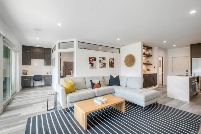 2003 Costa Del Mar Road #660 photo 7