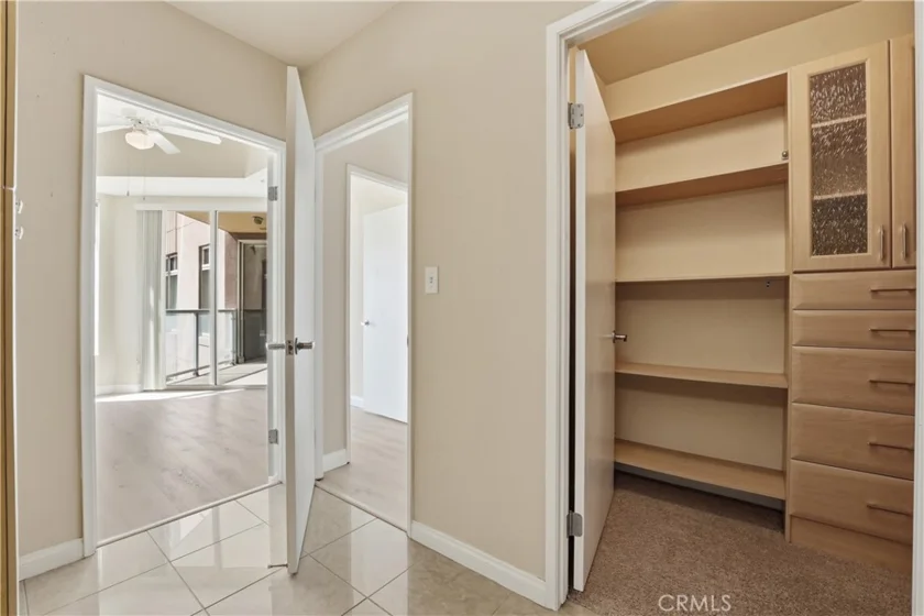 488 E Ocean #1518 photo 20