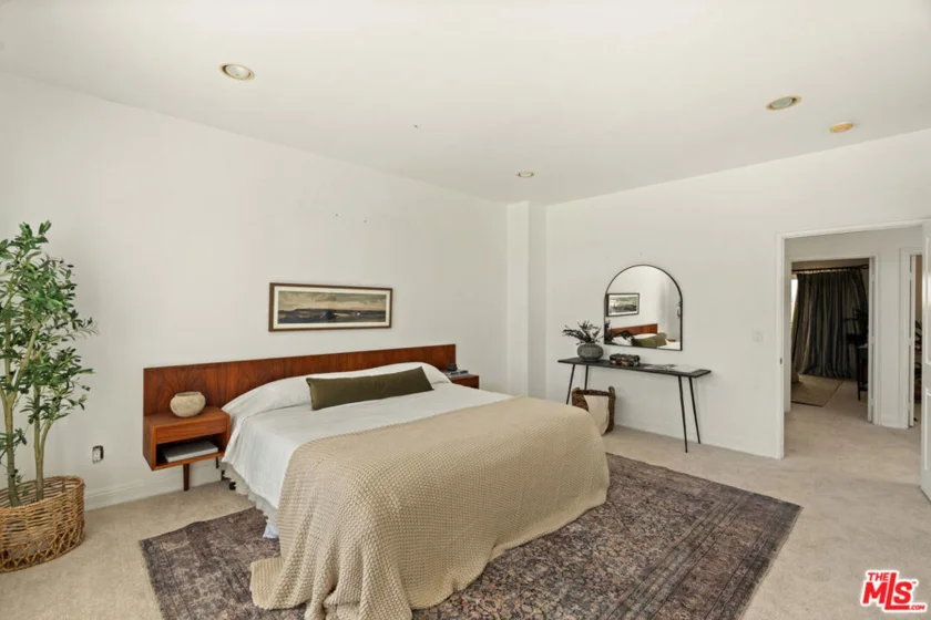 11982 Mayfield Avenue #D photo 25