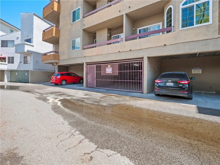 4301 Fulton Avenue #303 photo 52