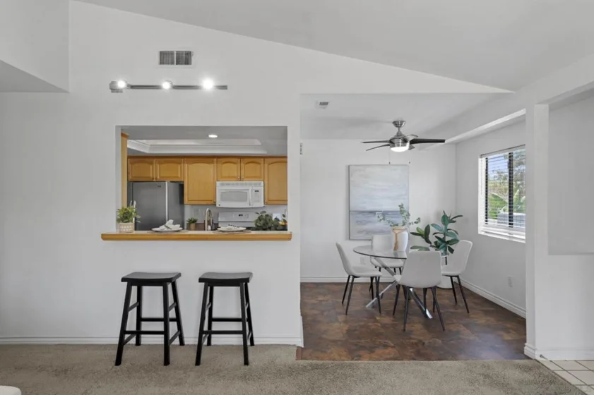 9409 Fairgrove Lane #204 photo 22