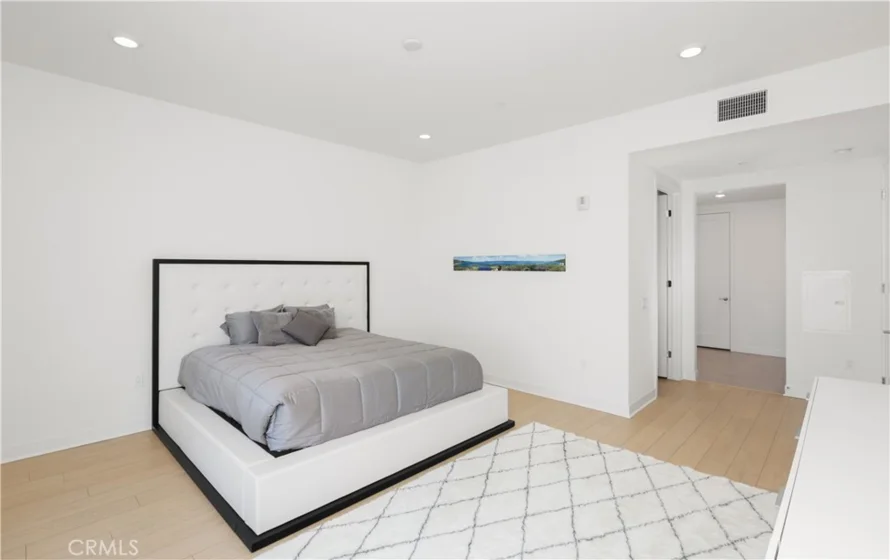 3700 Rivington photo 15