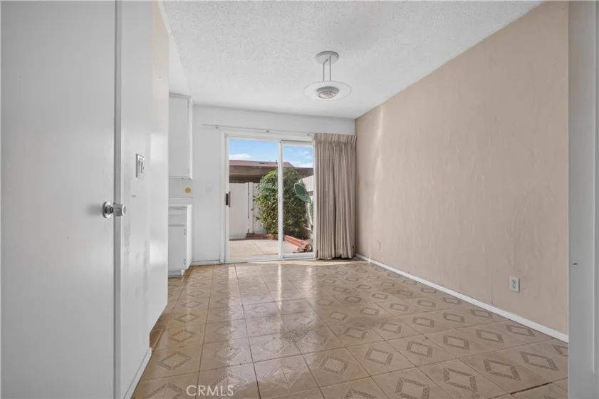 8170 Glengarry photo 12