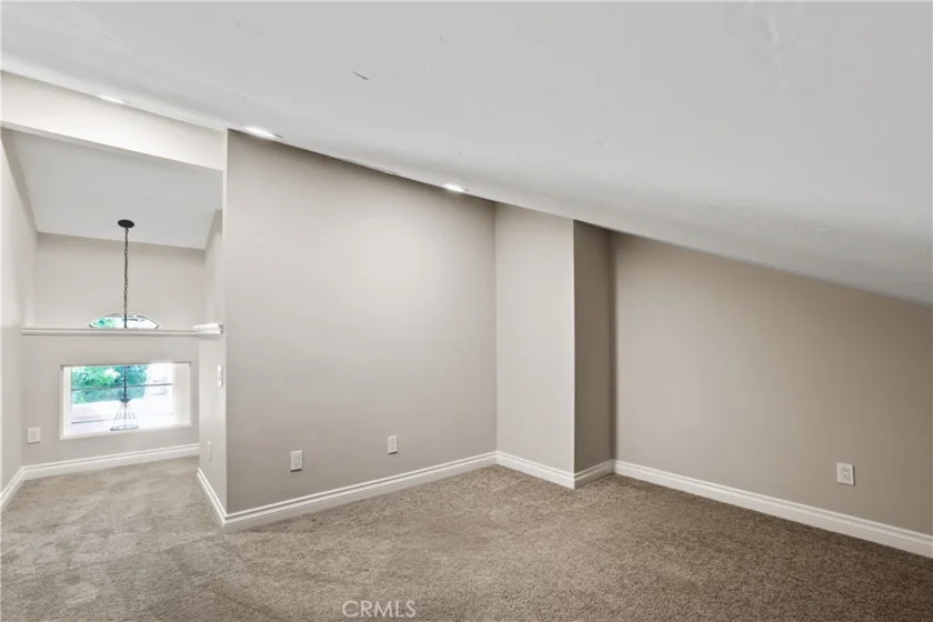 19076 Canyon Terrace Drive photo 4