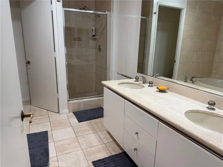 850 E Ocean Boulevard #B3 photo 24