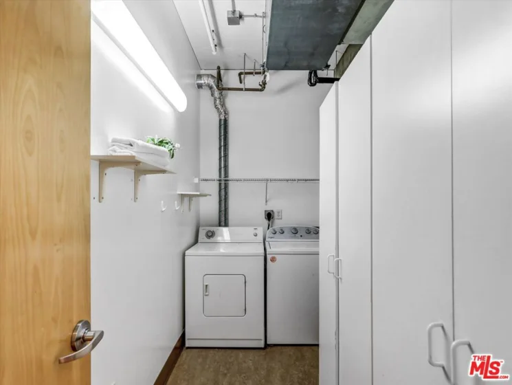 1111 S Grand Avenue #412 photo 31